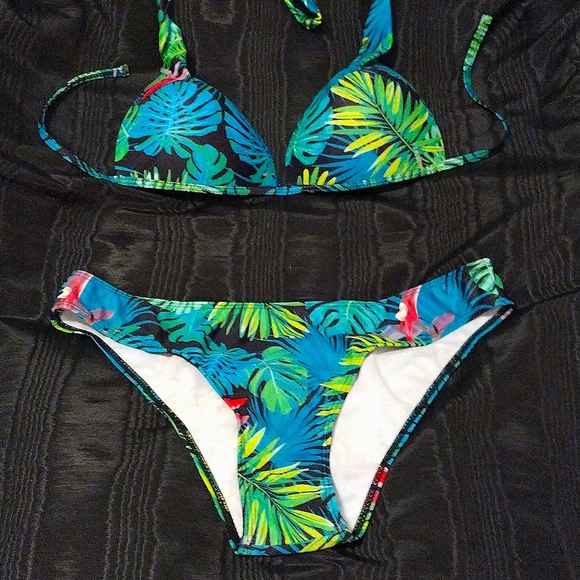 T3 Other - Teal Blue Tropical Print Bikini 🌞